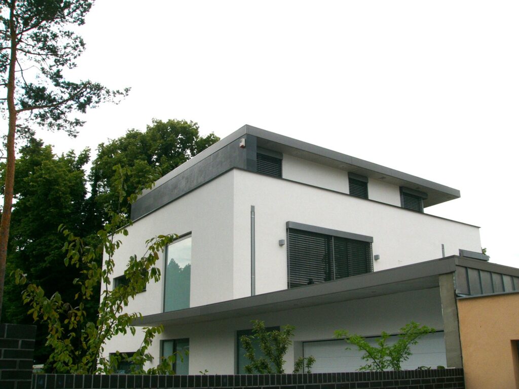 Stadtvilla mit Garage Modern
