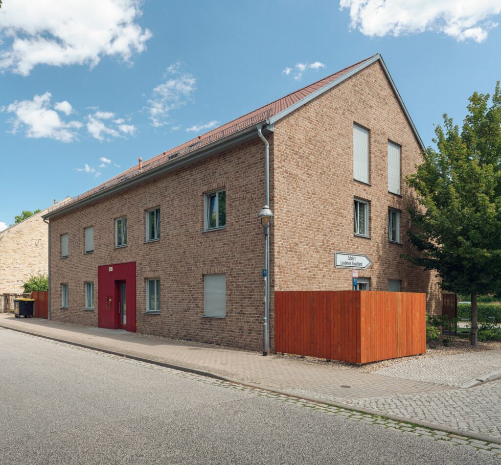 Mehrfamilienhaus mit 8 Wohneinheiten